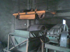 自卸式電磁除鐵器使用現(xiàn)場